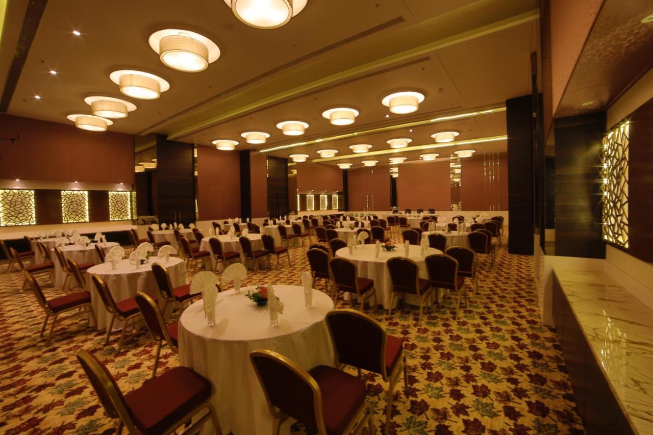 The Vern At Blvd Nashik Exterior foto